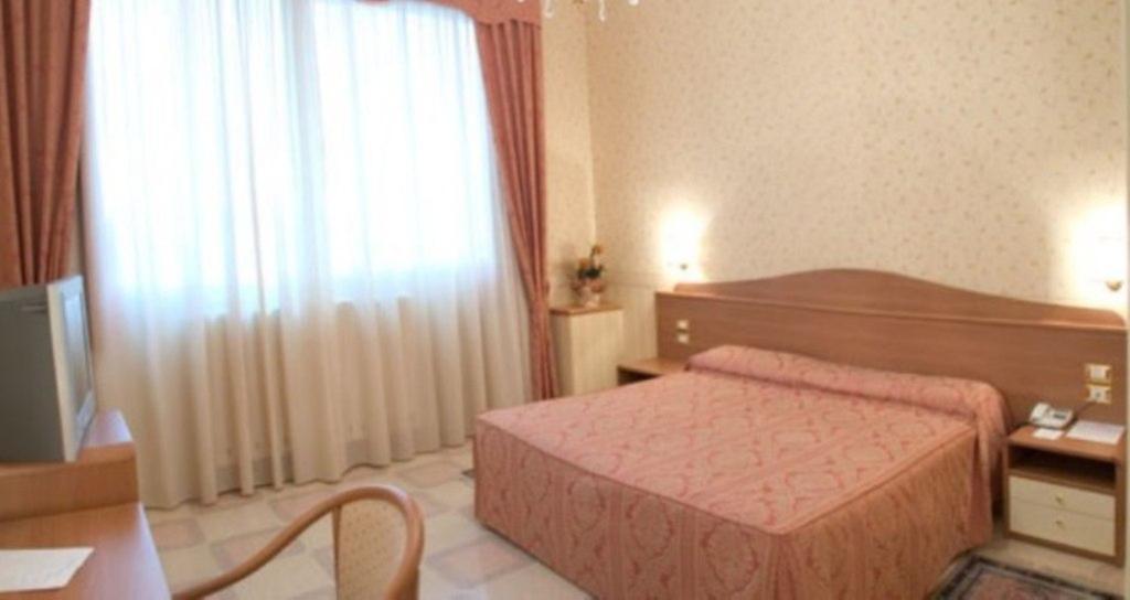 Hotel Sorriso Lucera Exterior photo