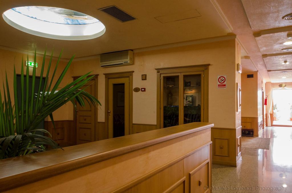 Hotel Sorriso Lucera Exterior photo